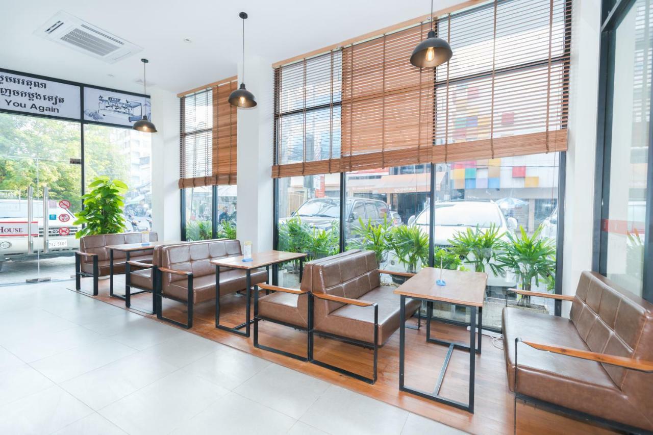 7 Days Premium Hotel 프놈펜 외부 사진